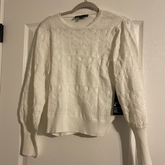 Women’s Broadway 38 size Large white sweater - Picture 2 of 7
